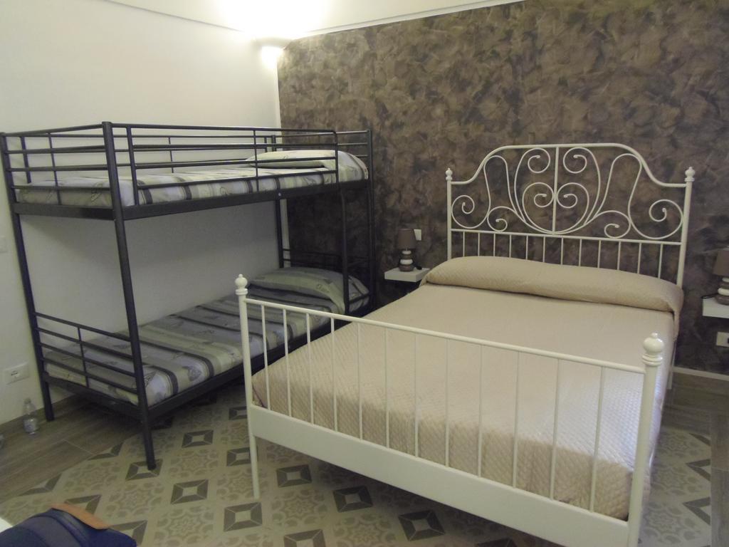 كاستلانيتا B&B Luiro الغرفة الصورة